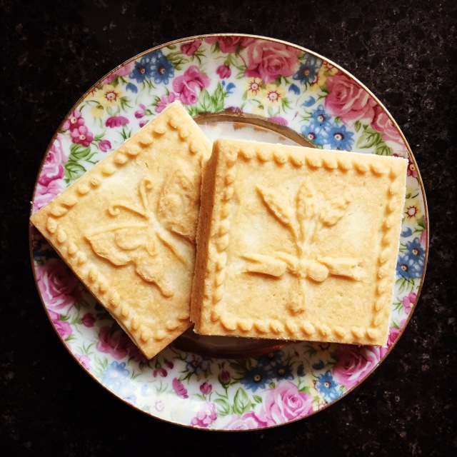 Our Favorite Shortbread Molds to Buy Now